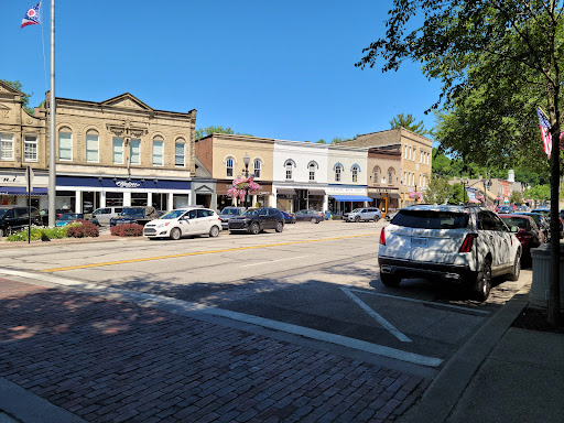 Book Store «Fireside Book Shop Inc», reviews and photos, 29 N Franklin St, Chagrin Falls, OH 44022, USA