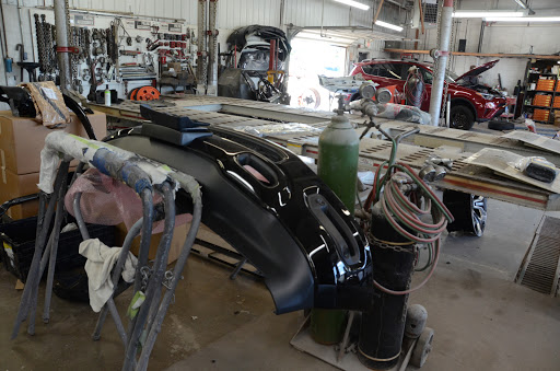 Auto Body Shop «Tri-City Auto, Inc.», reviews and photos, 110 Randall Rd, St Charles, IL 60174, USA