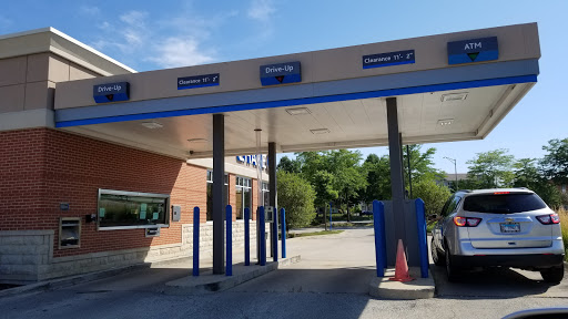 Shopping Mall «Rolling Meadows Shopping Center», reviews and photos, 3068 Kirchoff Rd, Rolling Meadows, IL 60008, USA