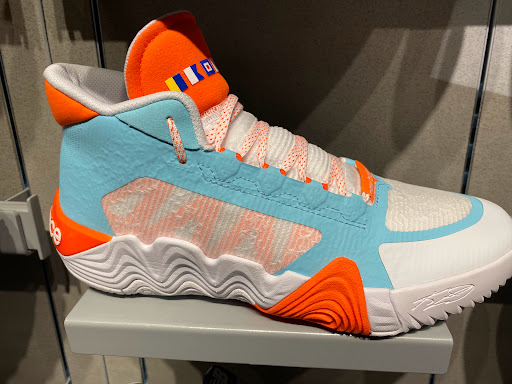 Shoe Store «New Balance», reviews and photos, 501 Evergreen Way #525, South Windsor, CT 06074, USA