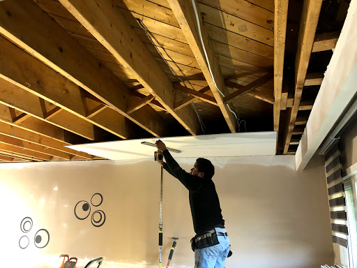 Mississauga handyman drywall repair and popcorn ceiling removal