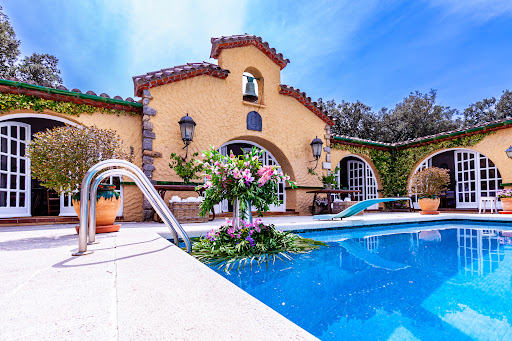 Masia Mimosa en Girona, Girona