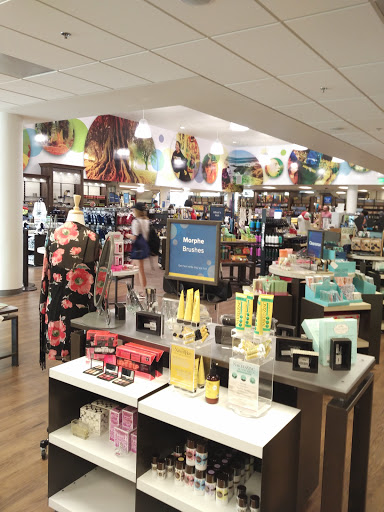 Book Store «UC Davis Stores», reviews and photos, 1 Shields Ave, Davis, CA 95616, USA