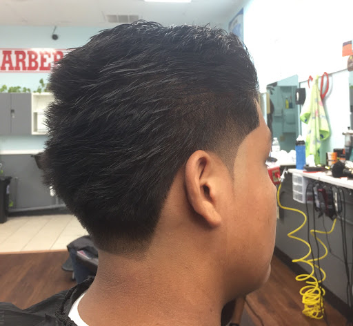 Barber Shop «U.S. CUTS BARBERSHOP INC.», reviews and photos, 426 E Derby Ave, Auburndale, FL 33823, USA