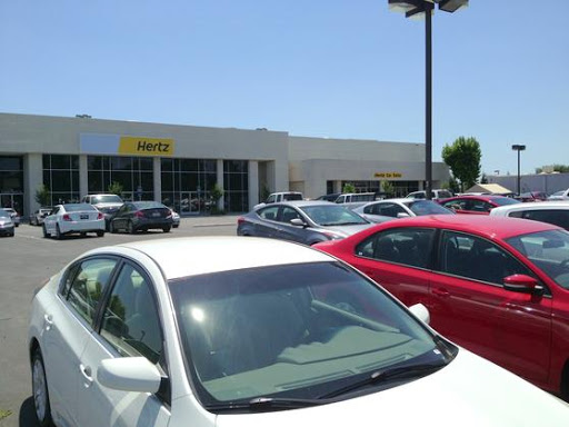 Used Car Dealer «Hertz Car Sales Fresno», reviews and photos, 105 E Auto Center Dr, Fresno, CA 93710, USA