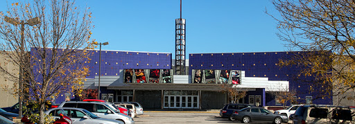 Movie Theater «B&B Theatres Shawnee 18», reviews and photos, 16301 Midland Dr, Shawnee, KS 66217, USA