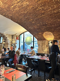 Atmosphère du Restaurant Les Voutes à Aix-les-Bains - n°12