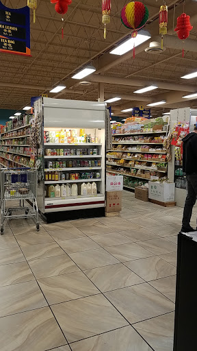 Asian Grocery Store «Pacific Ocean Marketplace - Denver», reviews and photos, 2200 W Alameda Ave, Denver, CO 80223, USA
