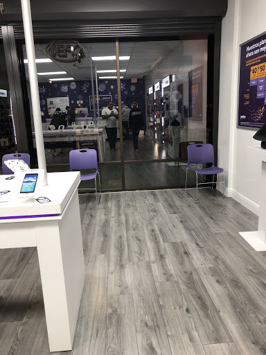 Cell Phone Store «MetroPCS Authorized Dealer», reviews and photos, 2825 Garden St, Titusville, FL 32796, USA