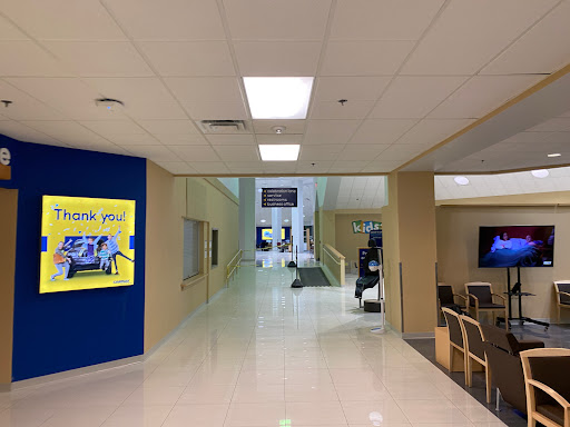 Used Car Dealer «CarMax», reviews and photos, 8200 120th Ave, Kenosha, WI 53142, USA