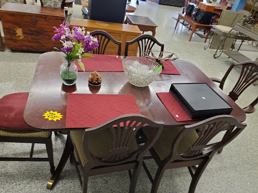 Thrift Store «Peninsula Rescue Mission Thrift Store», reviews and photos, 6200 Jefferson Ave, Newport News, VA 23605, USA