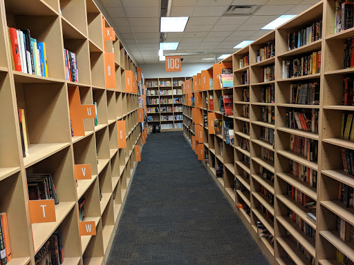 Used Book Store «2nd & Charles», reviews and photos, 3924 Baldwin Rd, Auburn Hills, MI 48326, USA
