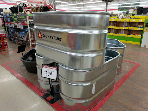 Home Improvement Store «Tractor Supply Co.», reviews and photos, 6015 S Transit Rd, Lockport, NY 14094, USA