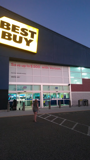 Electronics Store «Best Buy», reviews and photos, 309 S College Rd, Wilmington, NC 28403, USA