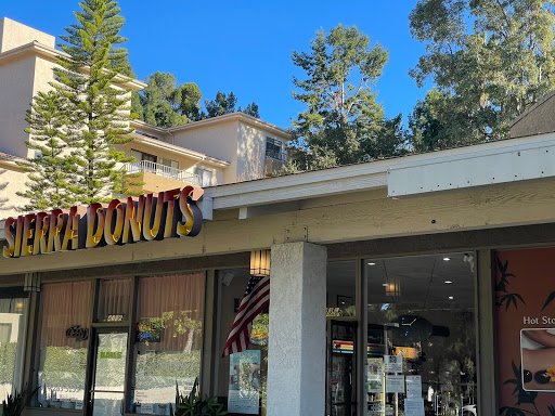 Donut Shop «Sierra Donuts», reviews and photos, 430 Anaheim Hills Rd C, Anaheim, CA 92807, USA