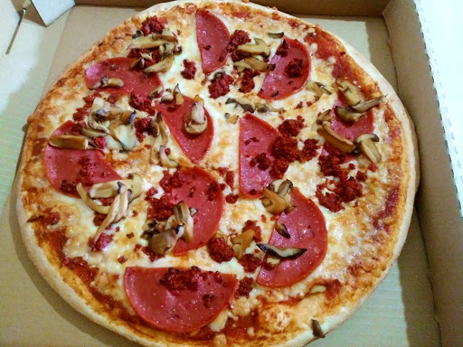 Pizza Familia (antes pizzeria Sol)