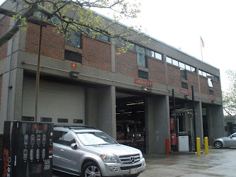 Boston Fire Department Engine 7 Ladder 17 District 4 Chief