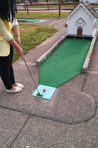 Golf Course «Waltz Golf Farm», reviews and photos, 303 W Ridge Pike, Limerick, PA 19468, USA