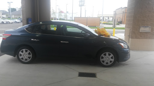 Used Car Dealer «CarMax», reviews and photos, 1213 Holiday Dr, Bloomington, IL 61704, USA