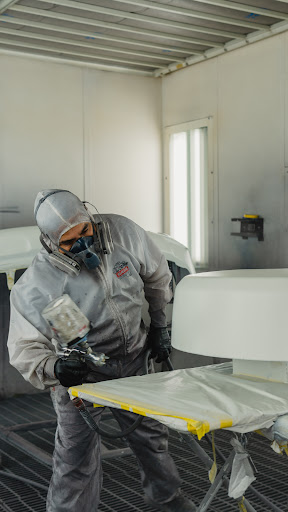 Auto Body Shop «D & D AUTO BODY & COLLISION REPAIR, INC», reviews and photos, 955 N Amphlett Blvd, San Mateo, CA 94401, USA