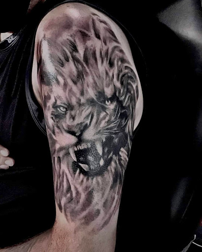 Tattoo Shop «Blue Moon Tattoo Co.», reviews and photos, 567 Eau Gallie Blvd, Melbourne, FL 32935, USA