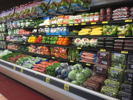 Grocery Store «Grocery Outlet Bargain Market», reviews and photos, 52115 SW Chinook Plaza, Scappoose, OR 97056, USA