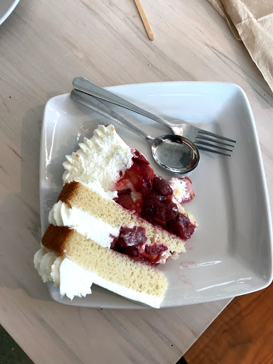 Cafe «Mad Hatter Cafe + Bakeshop», reviews and photos, 1802 W Main St, Durham, NC 27705, USA