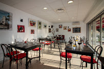 Atmosphère du Restaurant La Petite Camargue Aubord - n°11