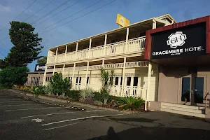 Gracemere Hotel image