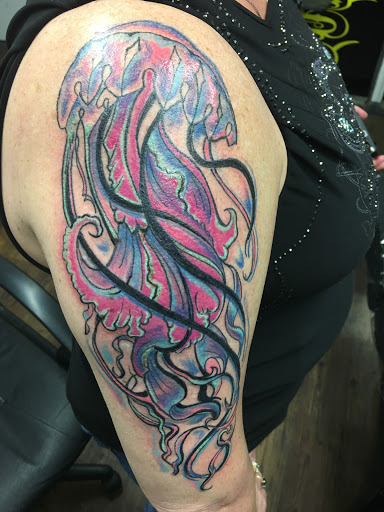 Tattoo Shop «231 Tattoos & Piercing Panama City Florida», reviews and photos, 2411 US-231, Panama City, FL 32405, USA