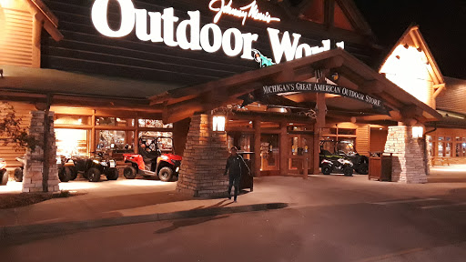 Sporting Goods Store «Bass Pro Shops», reviews and photos, 4500 Baldwin Rd, Auburn Hills, MI 48326, USA