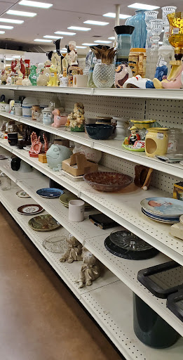 Thrift Store «Puyallup Goodwill», reviews and photos, 1200 4th St NW, Puyallup, WA 98371, USA