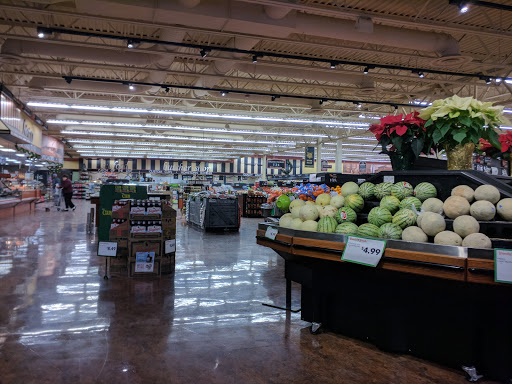Grocery Store «Family Fresh Market», reviews and photos, 303 S Main St, River Falls, WI 54022, USA