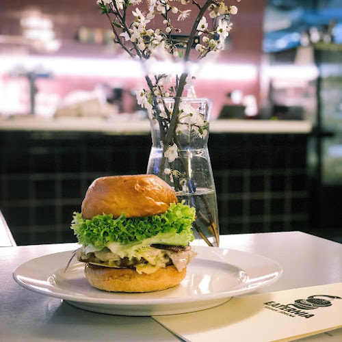 Recenze na Eaternia v Praha - Restaurace
