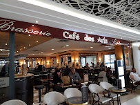 Atmosphère du Restaurant servant le petit-déjeuner Café des arts à Nîmes - n°6