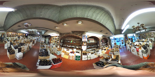 Wine Store «Wine Expo», reviews and photos, 2933 California Route 2, Santa Monica, CA 90404, USA