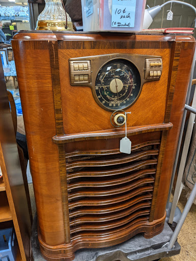 Thrift Store «This-N-That Thrift Shop», reviews and photos, 5007 Georgia Ave, Nashville, TN 37209, USA