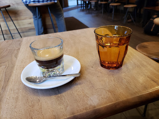 Coffee Shop «La Colombe Coffee Roasters», reviews and photos, 1552 N Damen Ave, Chicago, IL 60622, USA