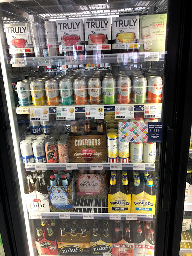 Liquor Store «Ives Road Wine & Spirits», reviews and photos, 20 Ives Rd # 103A, Wallingford, CT 06492, USA