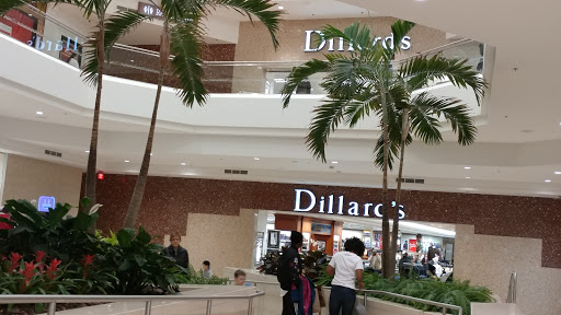 Shopping Mall «Kenwood Towne Centre», reviews and photos, 7875 Montgomery Rd, Cincinnati, OH 45236, USA