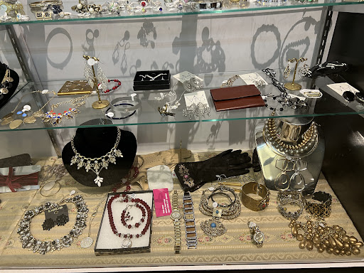 Thrift Store «City Opera Thrift Shop», reviews and photos