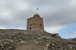 Al Hayl Fort - حصن الحيل image