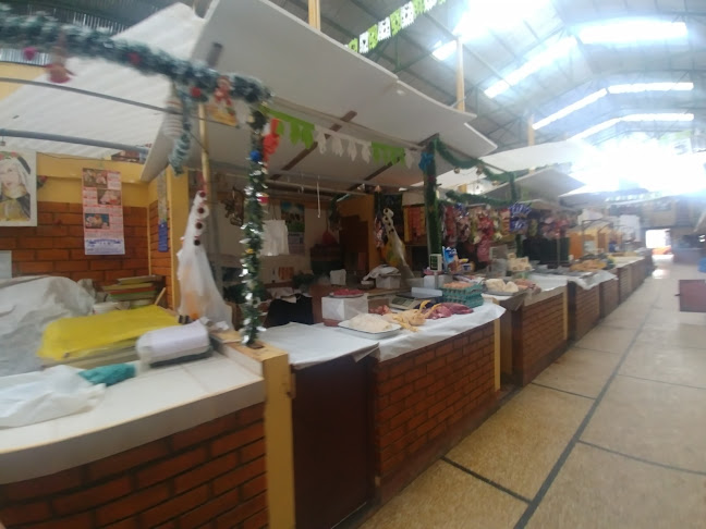 Opiniones de Mercado Santa Rosa en Chaupimarca - Tienda de ultramarinos