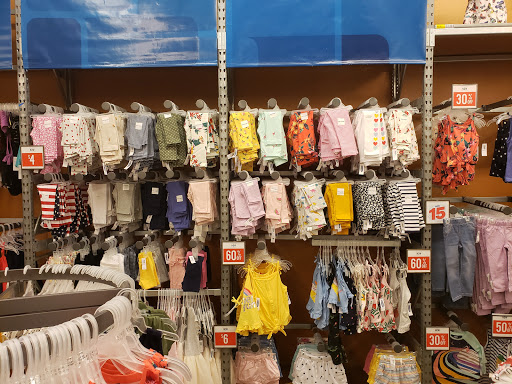 Clothing Store «Old Navy», reviews and photos, 100 Independence Way, Danvers, MA 01923, USA