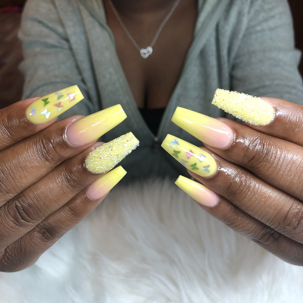 Lisa Nails 22801