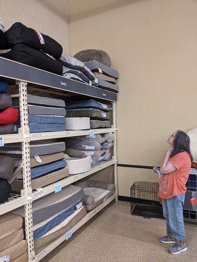 Pet Supply Store «PetSmart», reviews and photos, 128 Bailey Farm Rd, Monroe, NY 10950, USA