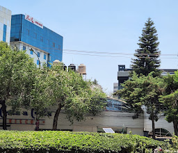 Pepsi Center WTC photo