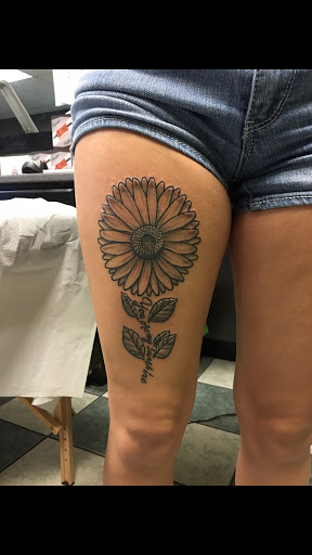 Tattoo Shop «Paper City Tattoo», reviews and photos, 1735 Northampton St, Holyoke, MA 01040, USA