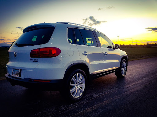 Volkswagen Dealer «Hatfield Volkswagen», reviews and photos, 1495 Auto Mall Dr, Columbus, OH 43228, USA