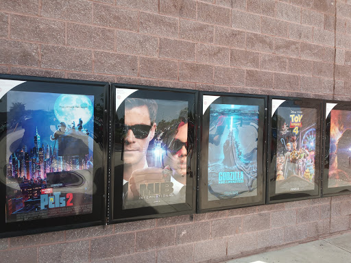 Shopping Mall «Woodlands Square», reviews and photos, 3150 Tampa Rd, Oldsmar, FL 34677, USA